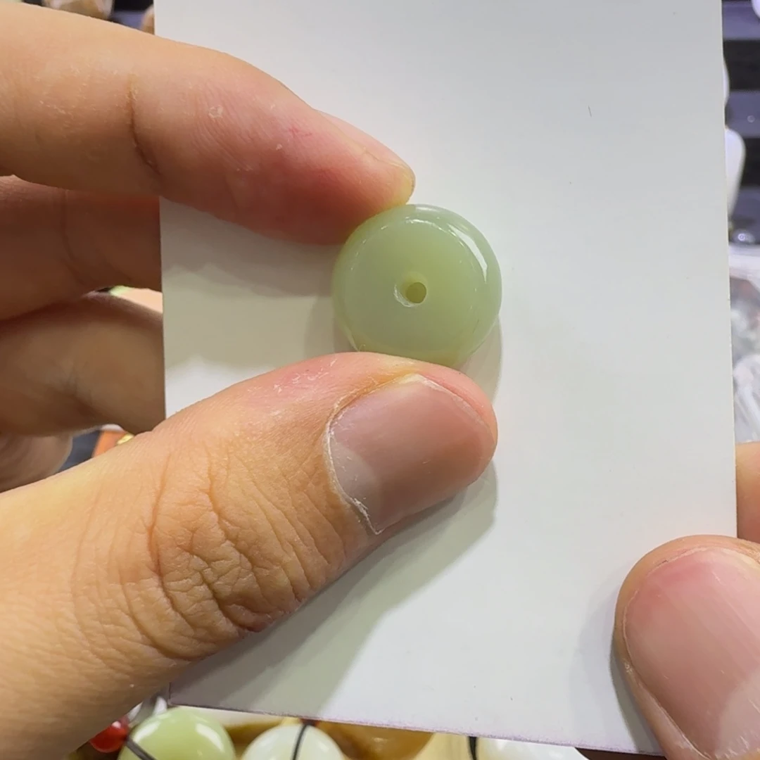 和田玉未镶嵌吊坠(赠链)和田玉福利品不退不换介意勿拍