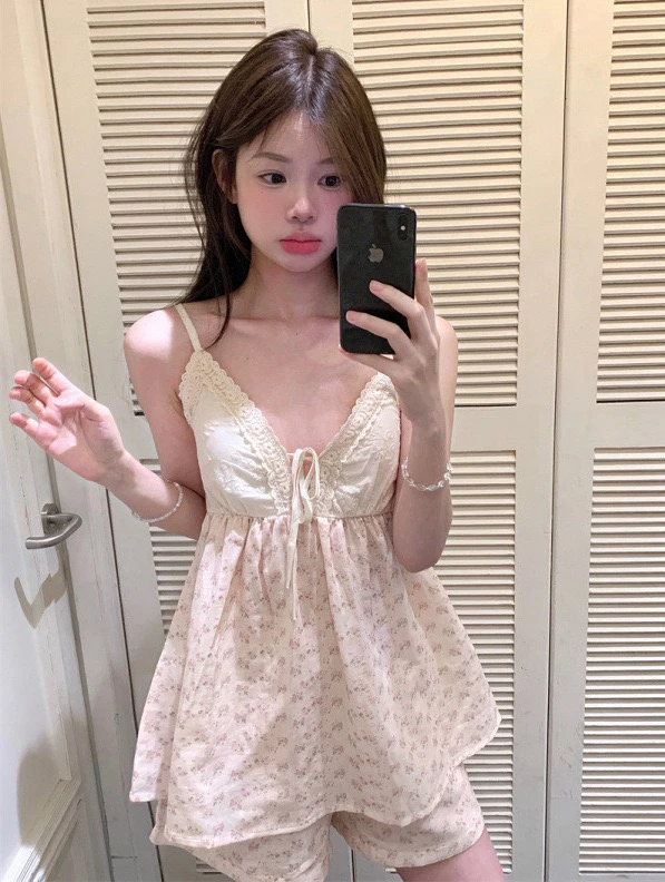 2025新款清凉舒适纯欲性感吊带短裤带胸垫甜美家居服可外穿套装