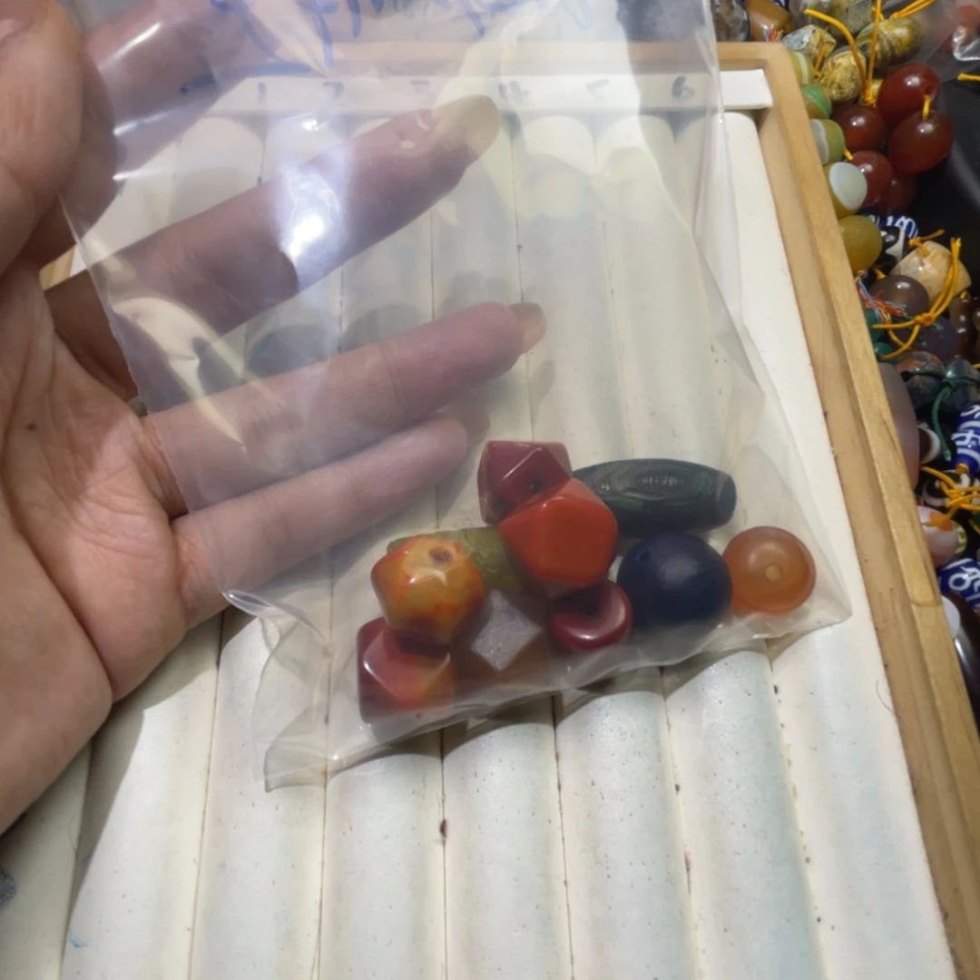 不***王玛瑙/玉髓未镶嵌珠宝半成品