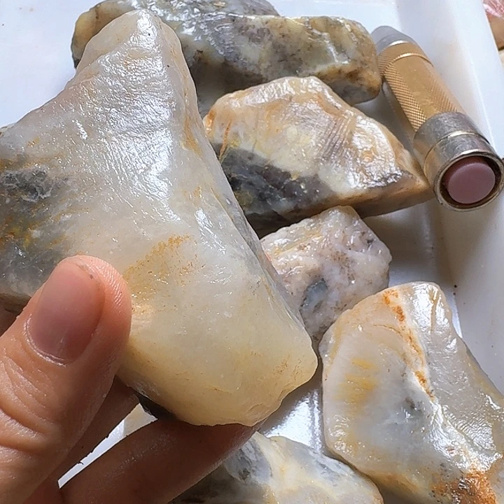 ∂***寿山石寿山石的颜色