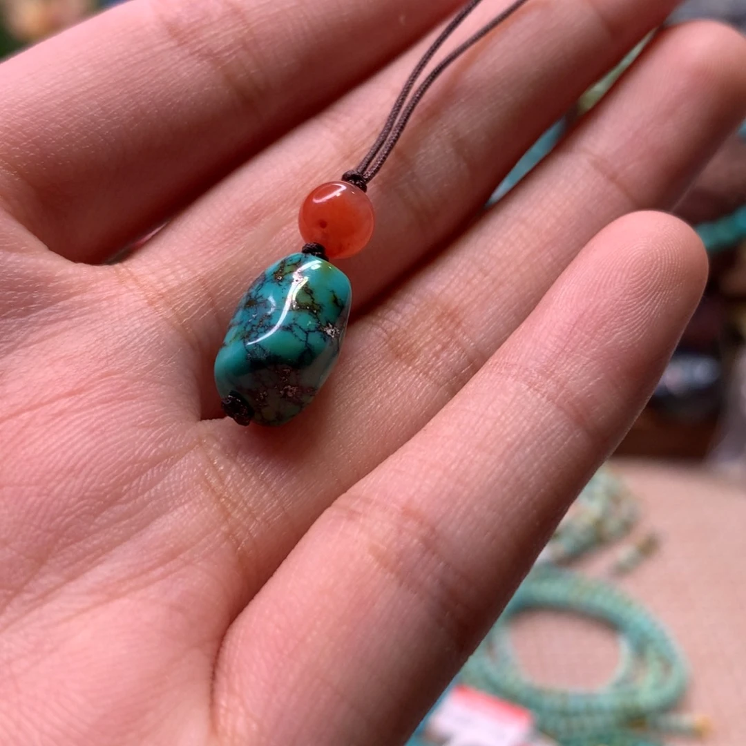 南红玛瑙配饰未镶嵌