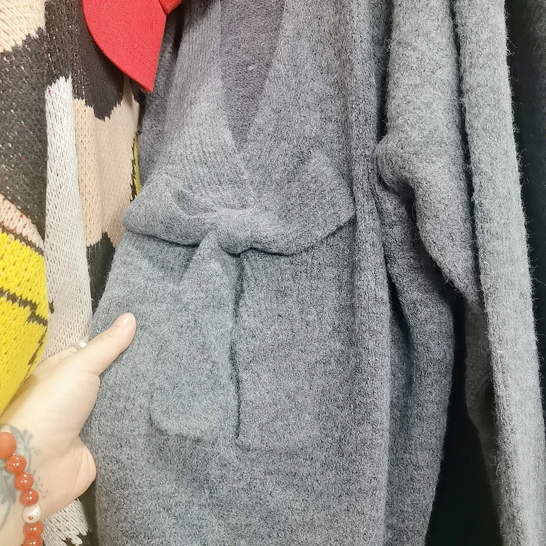 H清货保暖蓬松款式时尚的毛衣001