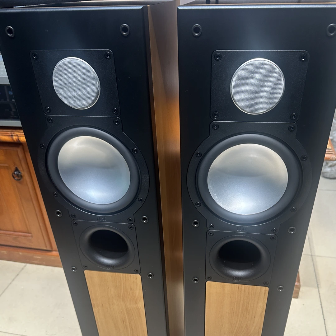 8新  二手 意力  不包邮不支持无理由