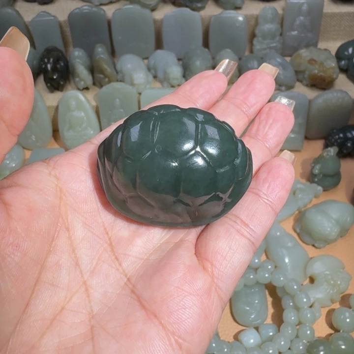 天***翔和田玉（糖玉）未镶嵌挂件