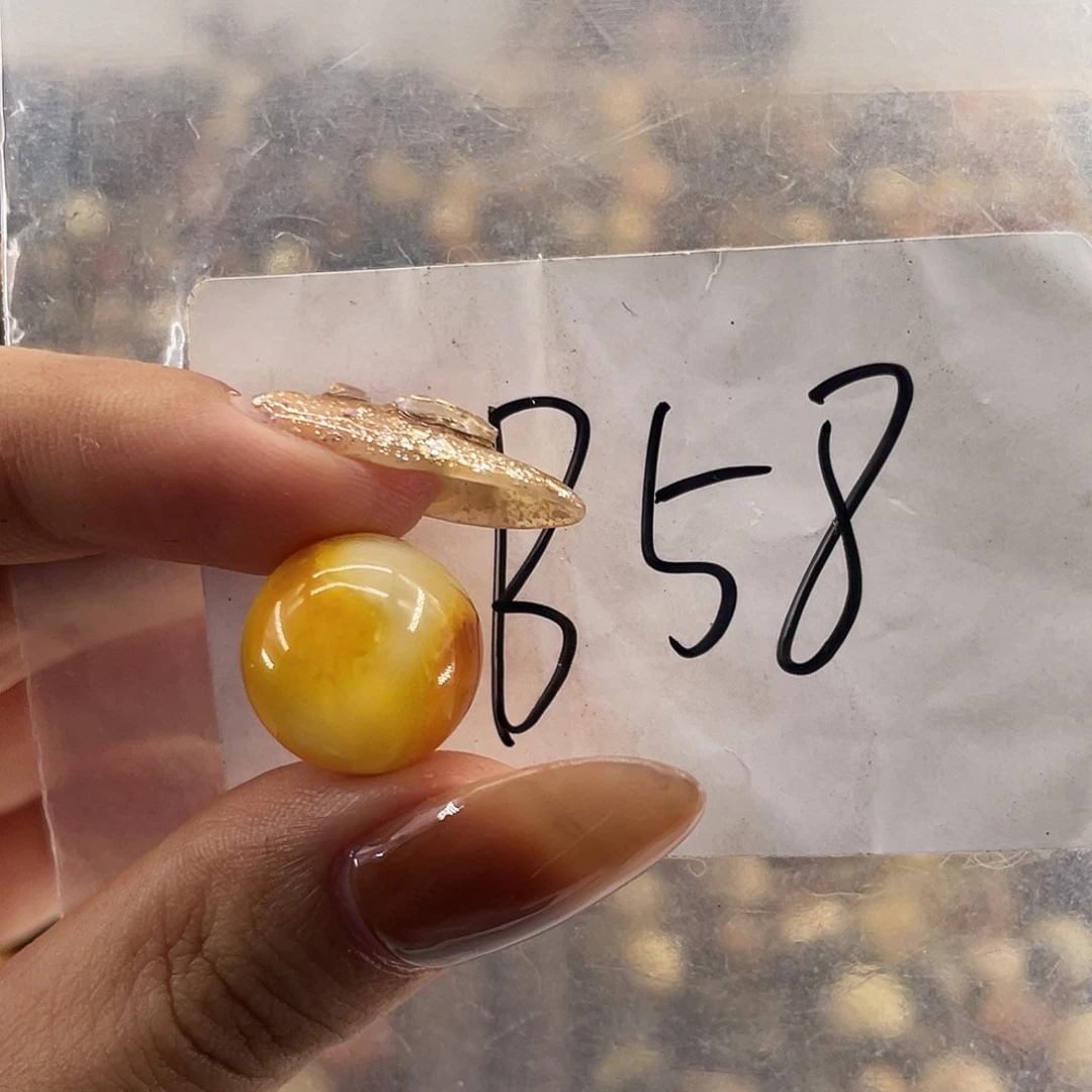 琥珀未镶嵌裸石14.6福利