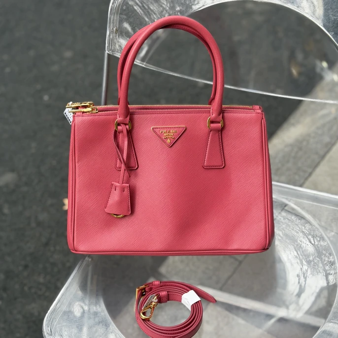 99新 Prada/普拉达 十字纹手提斜挎包单肩杀手包小号