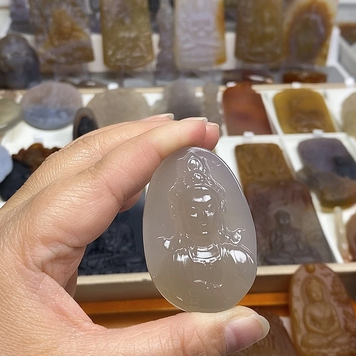 玛瑙/玉髓未镶嵌颈饰