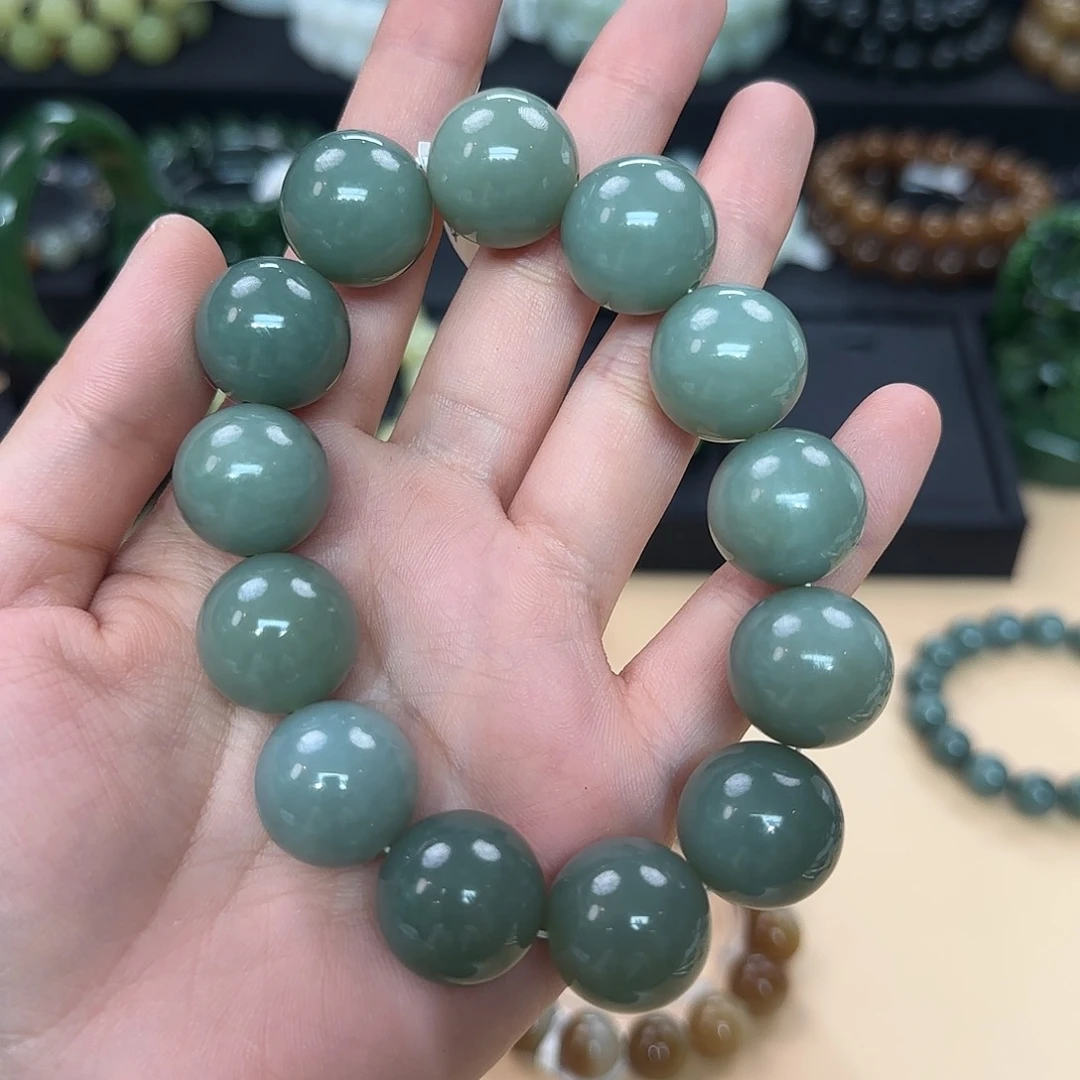 手链未镶嵌和田玉王****。