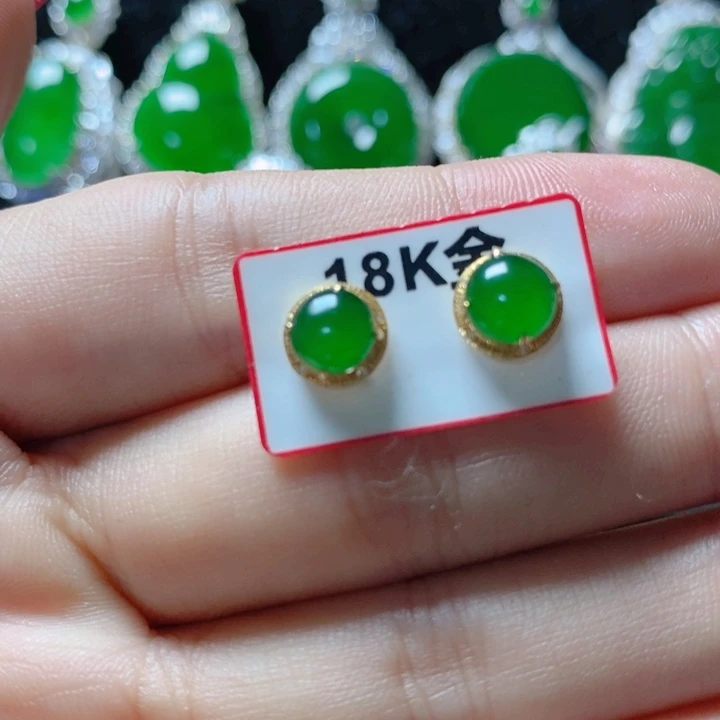 翡翠颈饰18K金镶嵌