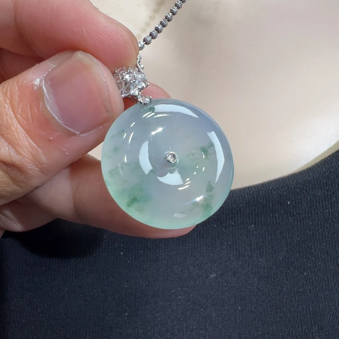 翡翠吊坠(不含链)18K金镶嵌