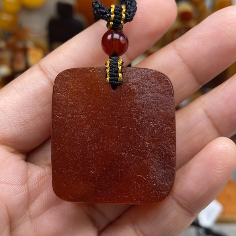 【闪购商品】琥珀颈饰未镶嵌