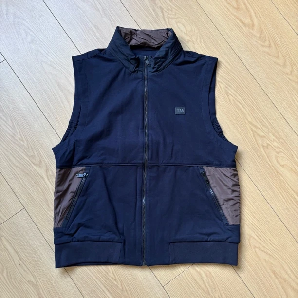 男子运动休闲马甲 帽子可收纳 深藏青色 棉质