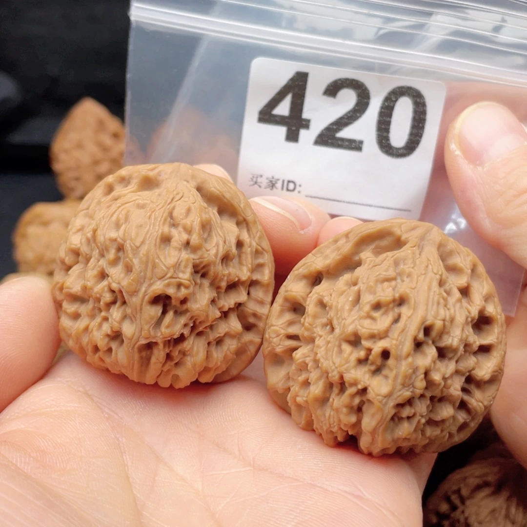 文玩核桃把件南疆42