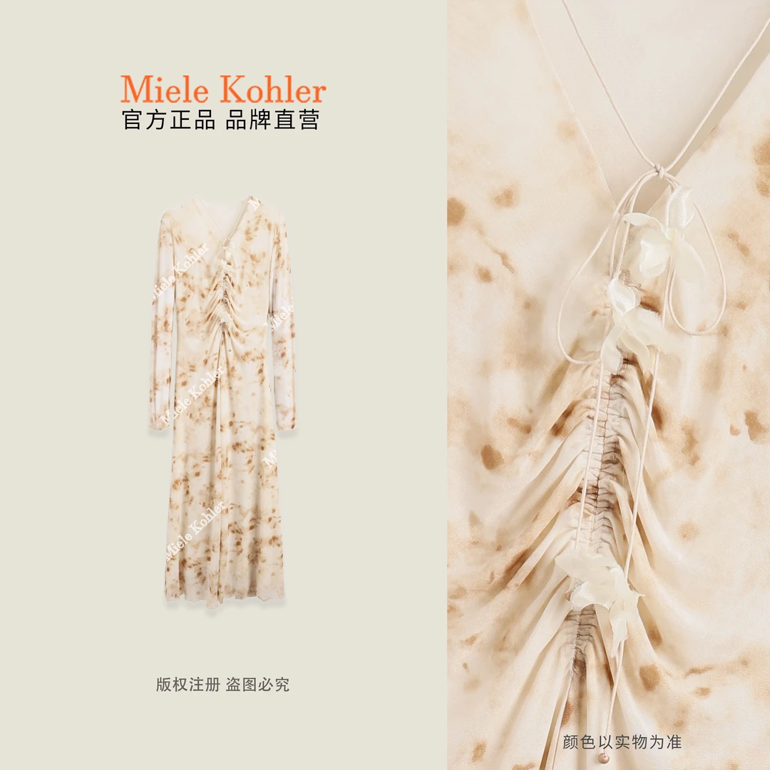 夏季新款设计感沙漠风V领百搭款连衣裙MKAC68304【澳门小源同款】