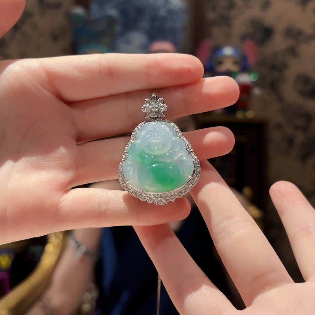 翡翠18K金镶嵌吊坠(赠链)