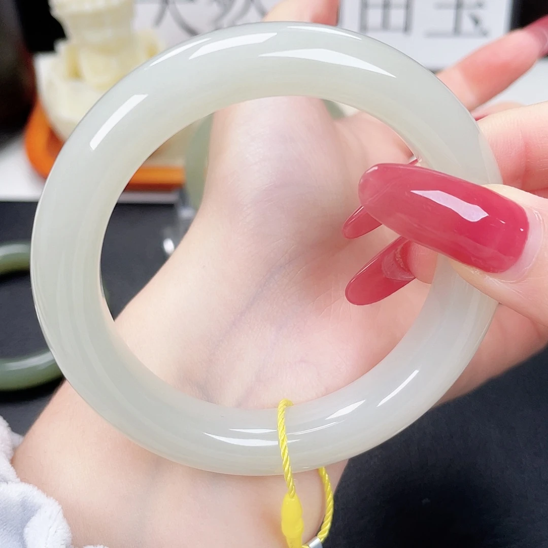 和田玉未镶嵌手镯5657