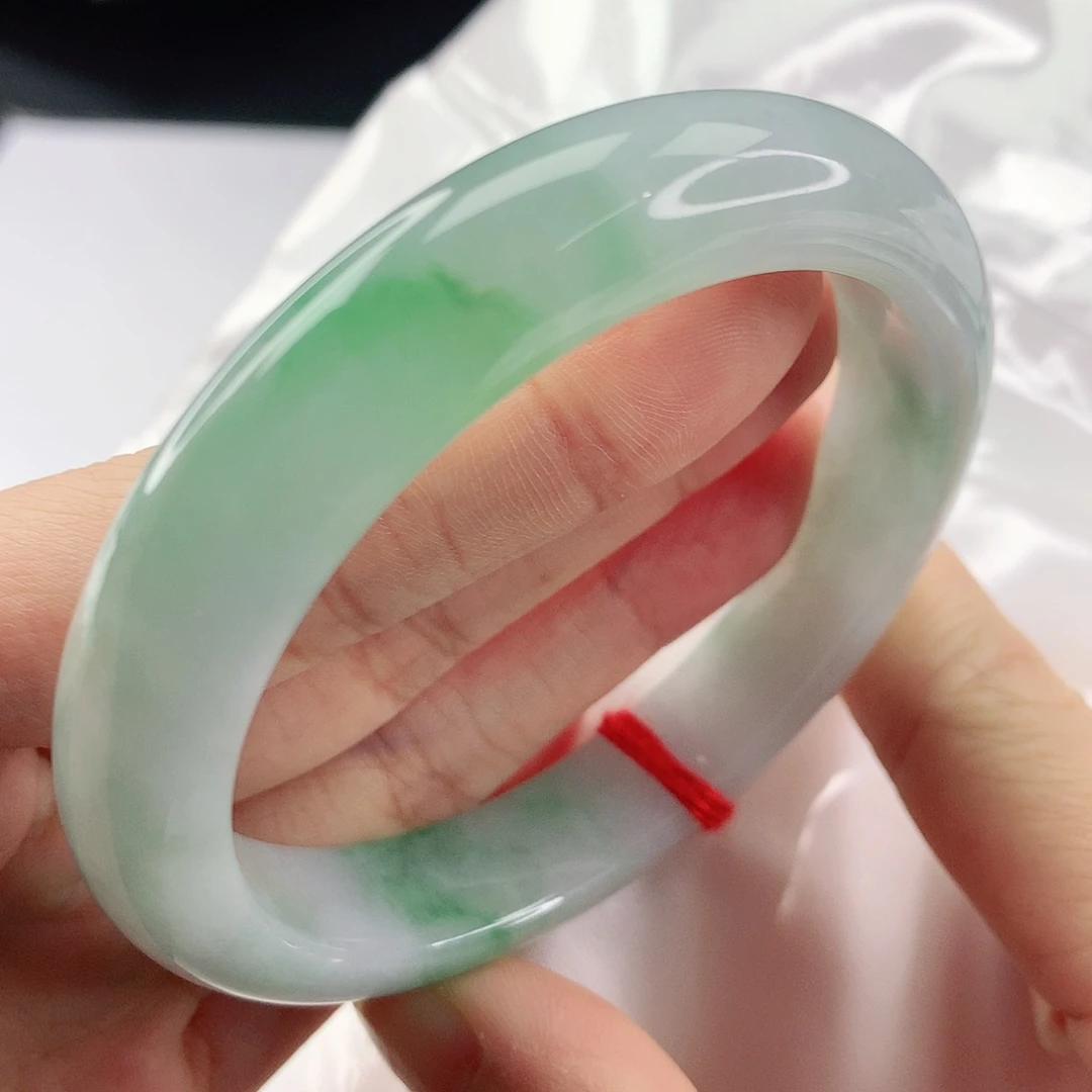 翡翠手镯未镶嵌，021