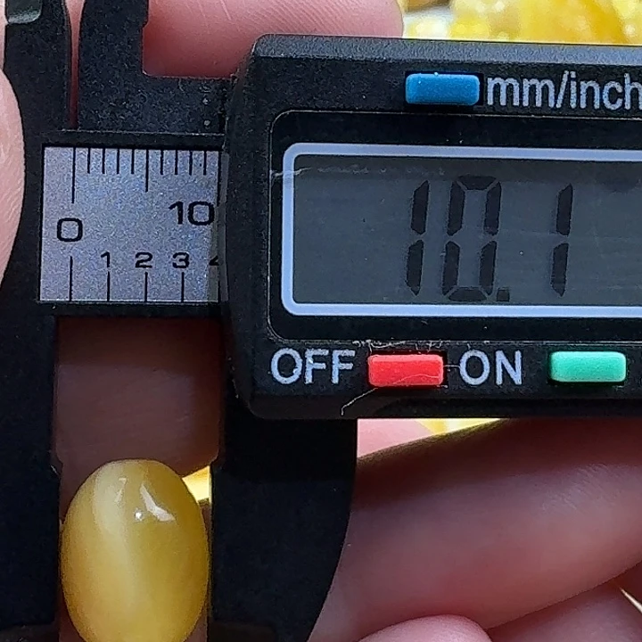 裸石琥珀未镶嵌40