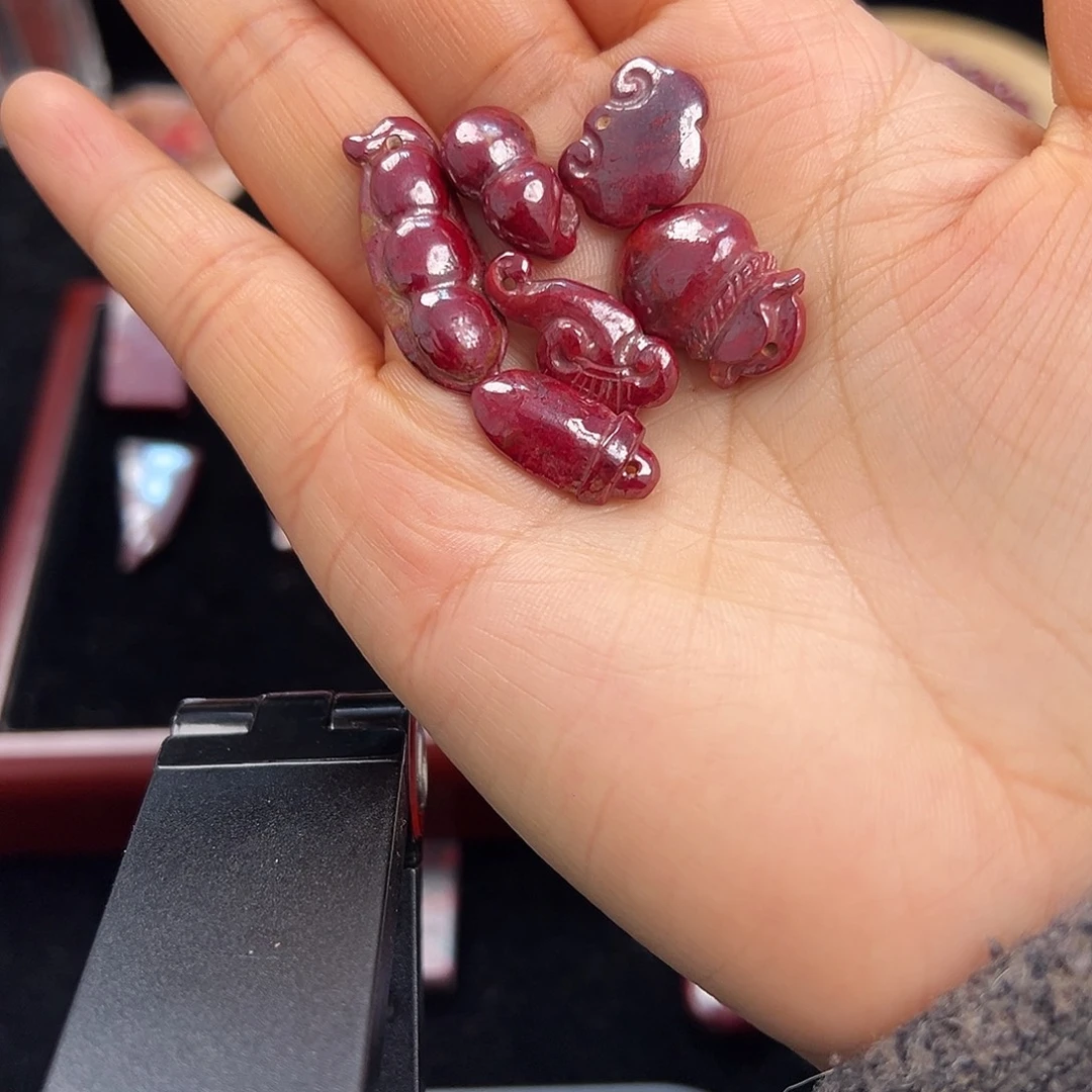 喜***洋天然辰砂天然朱砂原矿雕刻件共31g