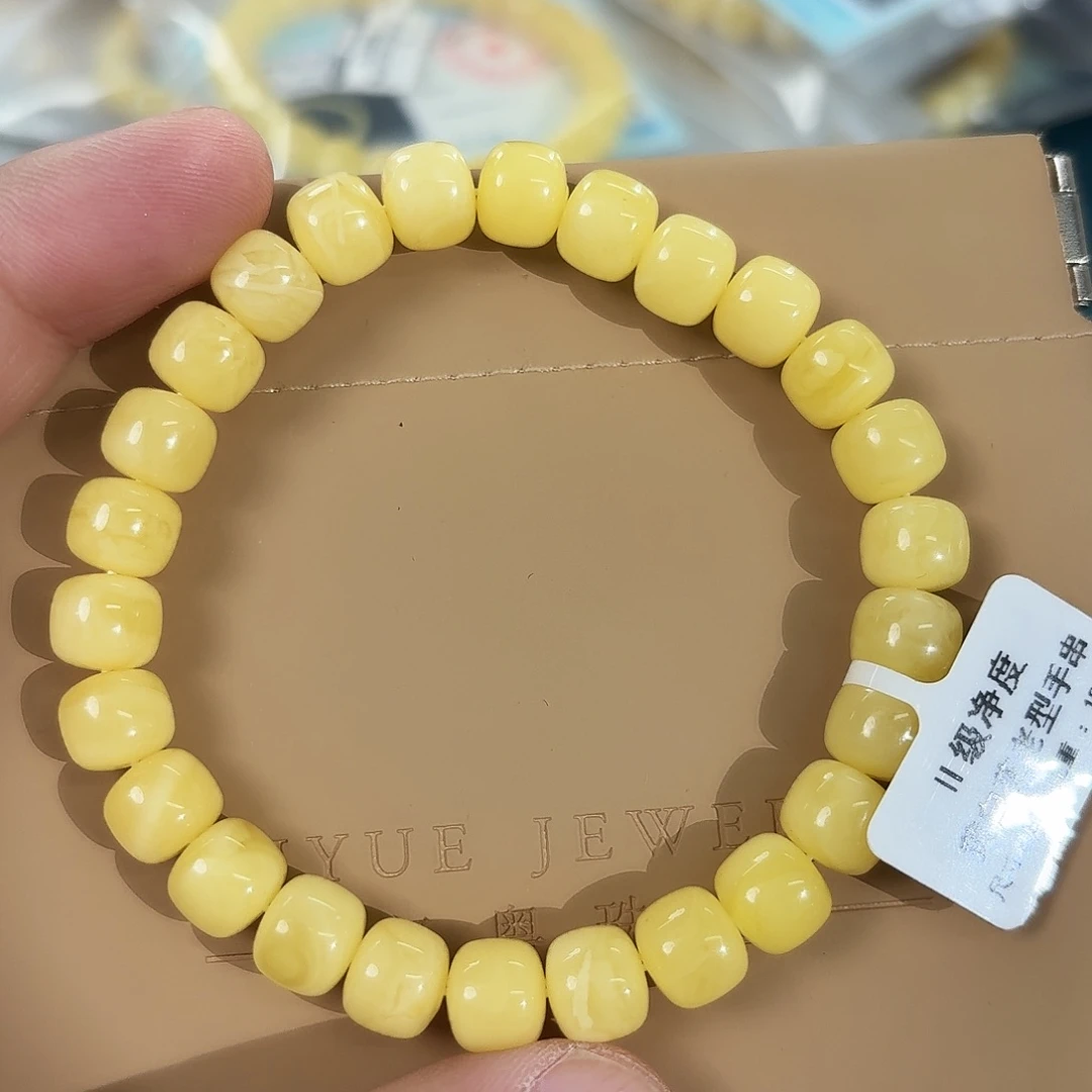 琥珀未镶嵌裸石59500000000