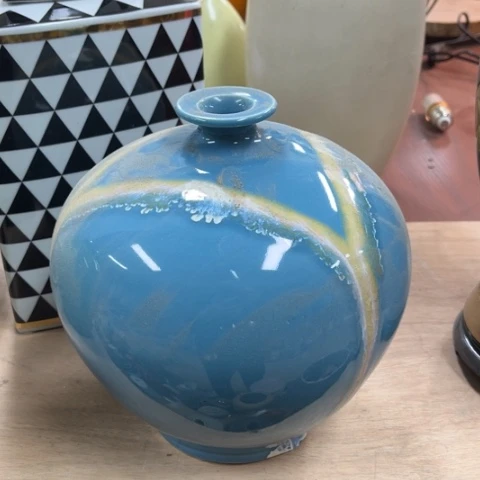 瓶瑕疵。。。。。。。。。。。。。。。。。