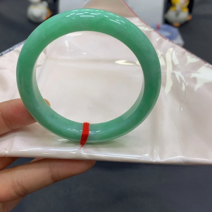 翡翠未镶嵌手镯翡翠19