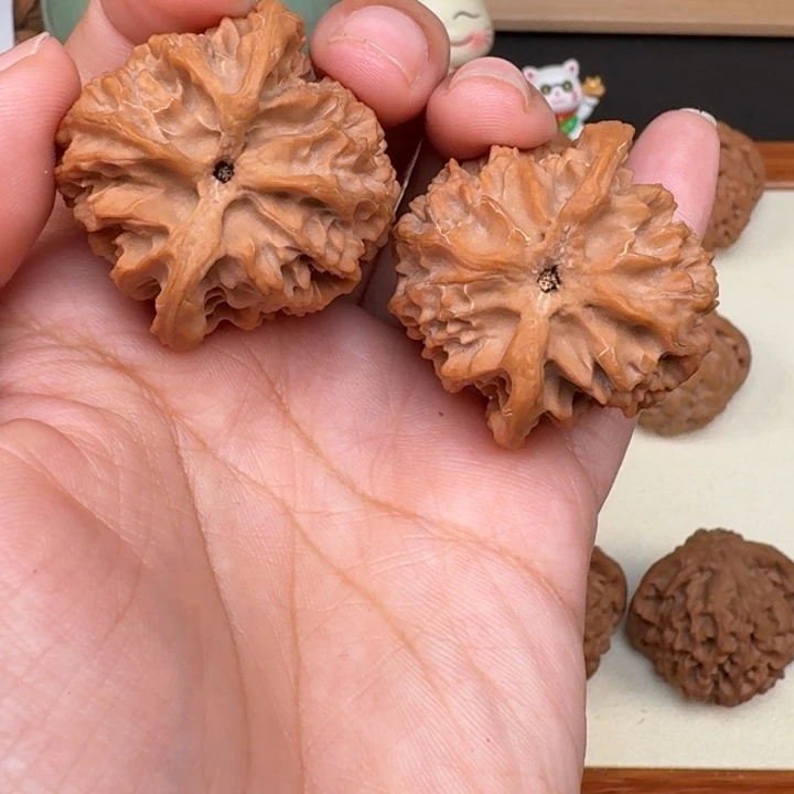 A***n文玩核桃把件苹果38