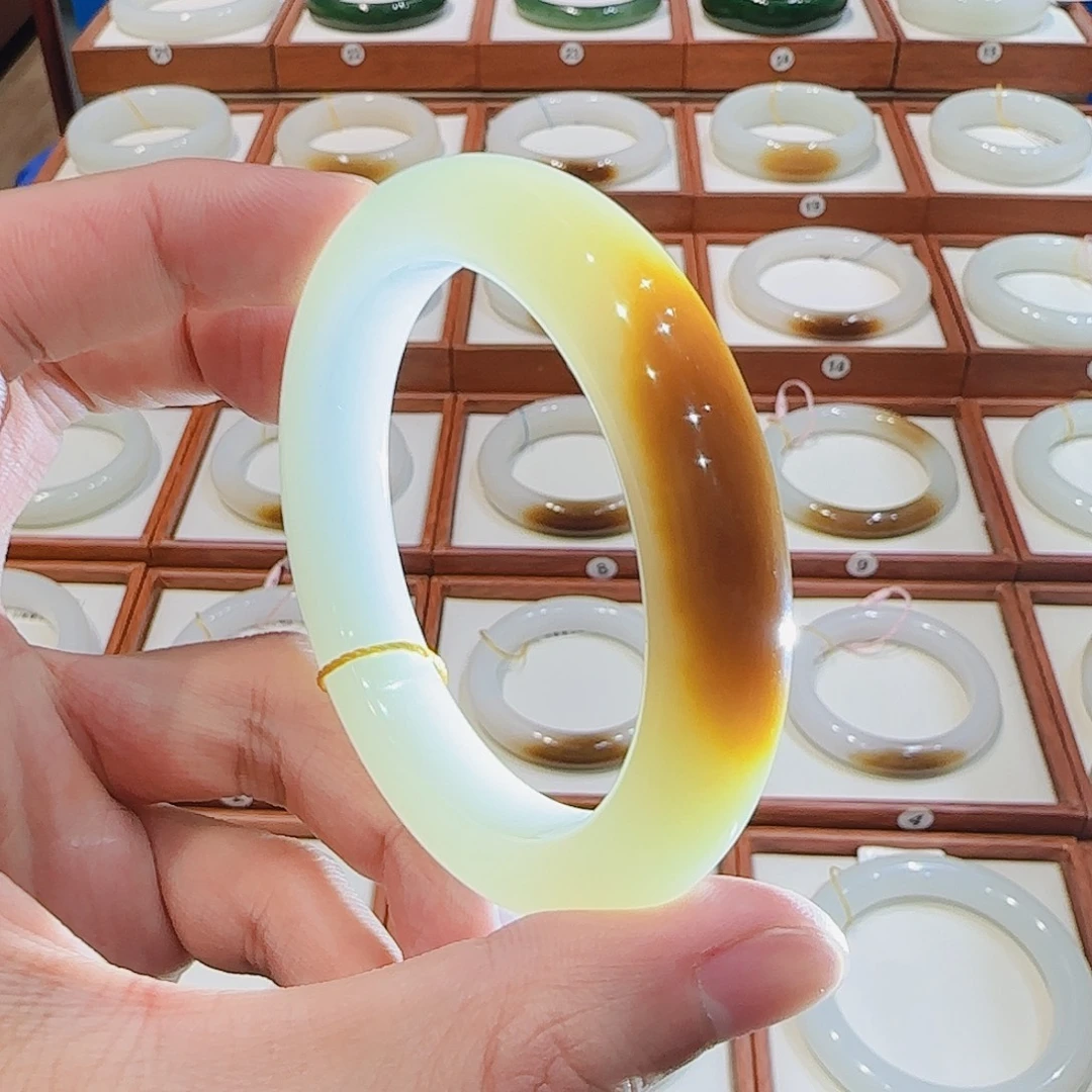 和田玉未镶嵌手镯且末一抹老红糖54 55