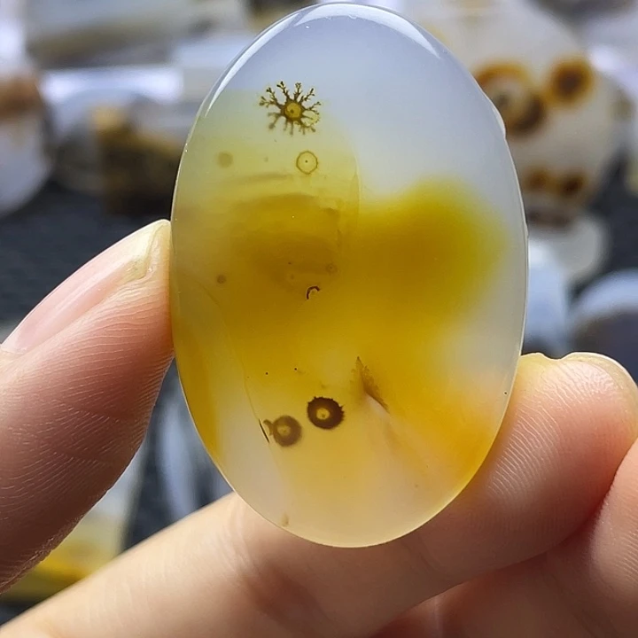未镶嵌颈饰玛瑙/玉髓