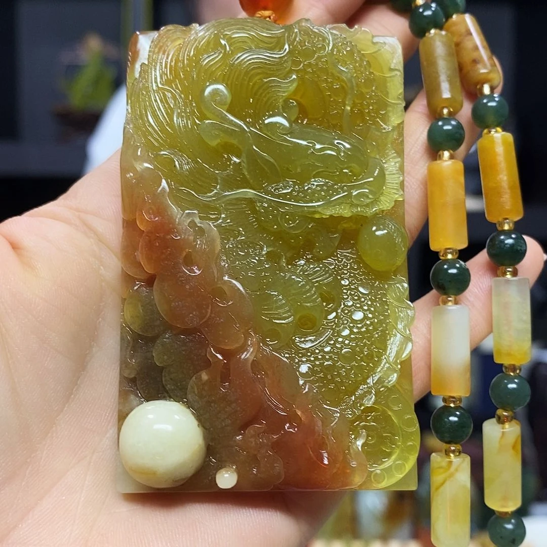 岫玉未镶嵌挂件吊坠