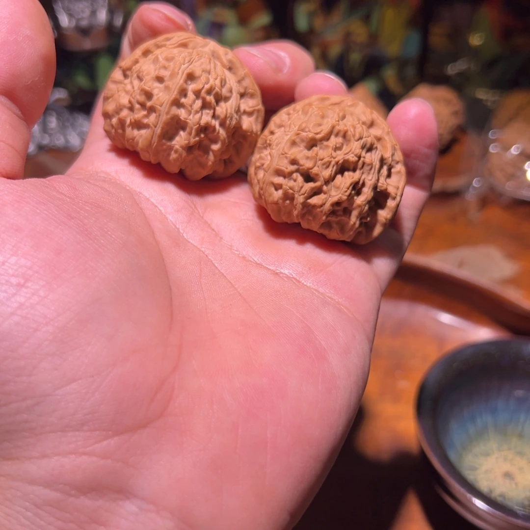 文玩核桃吊坠41全品球白