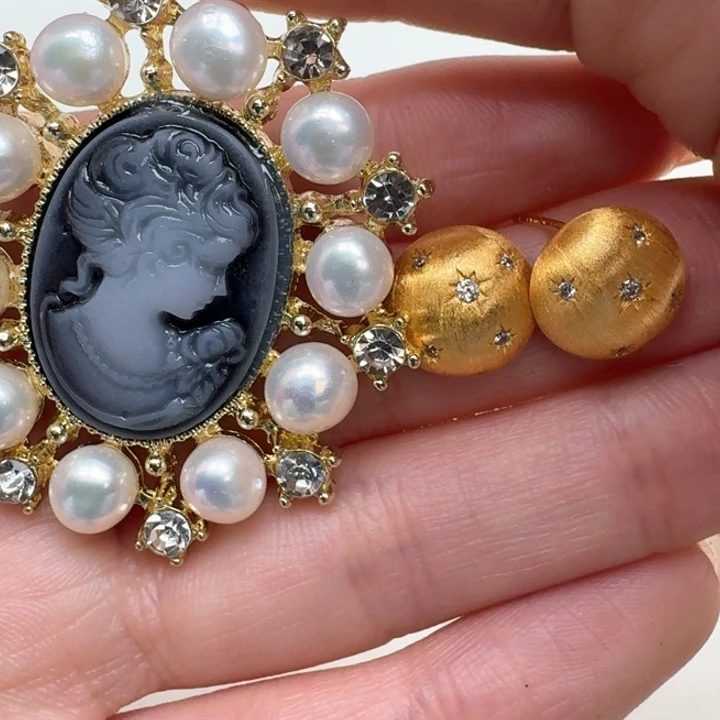 淡水珍珠耳饰未镶嵌