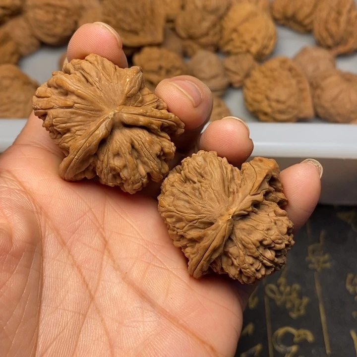 z***x文玩核桃吊坠文玩核桃异形单只