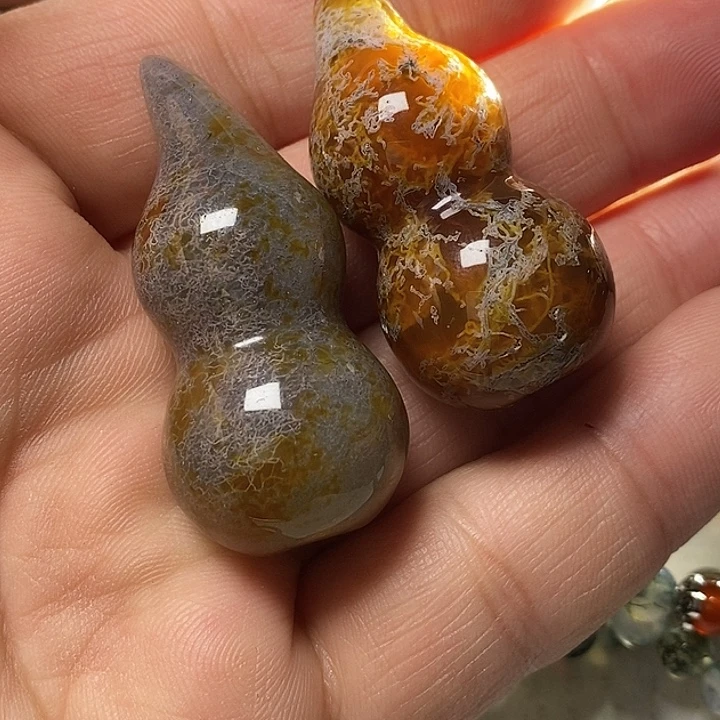 挣***猬玛瑙/玉髓未镶嵌吊坠(赠链)