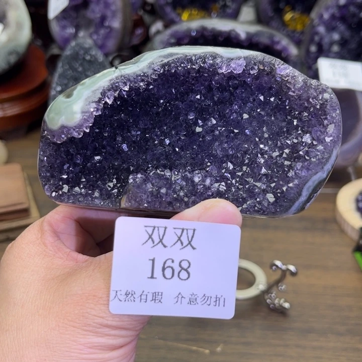 未镶嵌水晶大型摆件（非配饰）