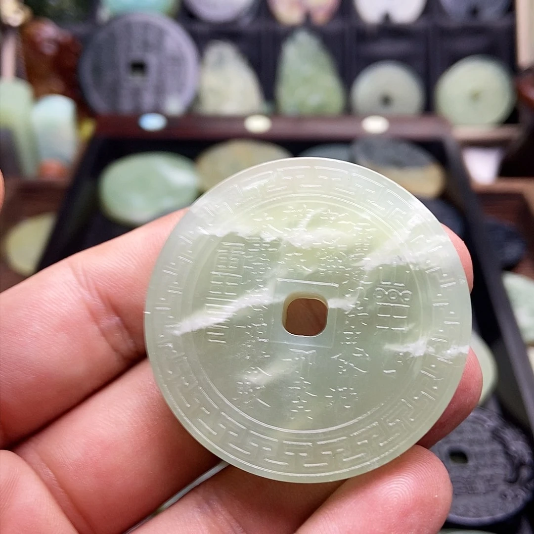 蛇纹石玉挂件未镶嵌花****重