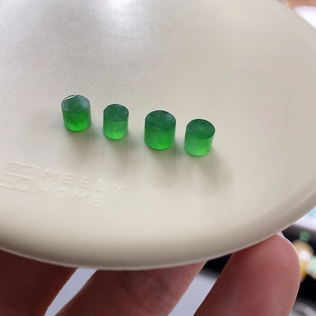散珠翡翠一手桶珠