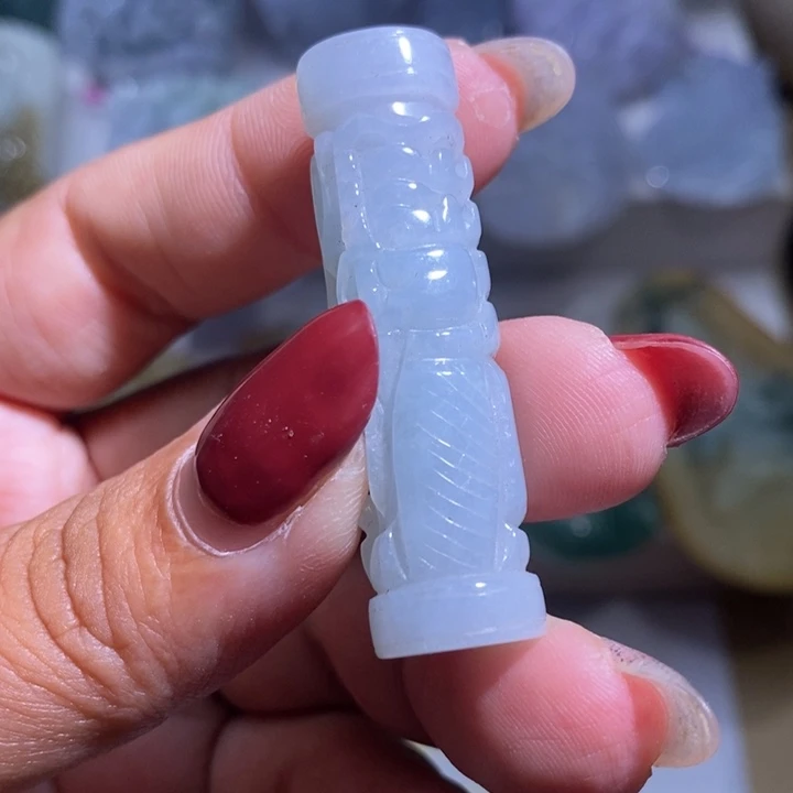 【闪购商品】翡翠挂件未镶嵌龙柱