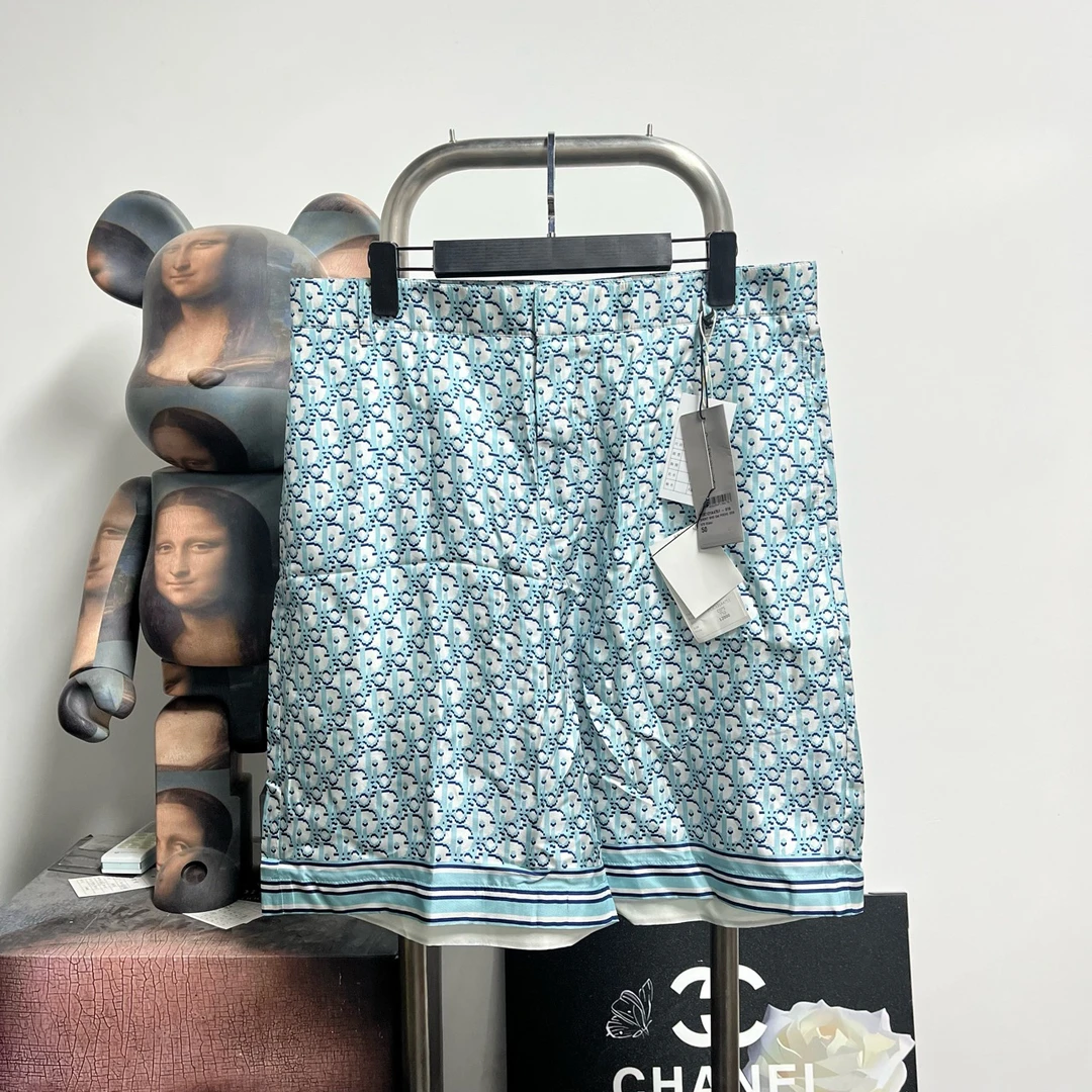 全新未使用 DIOR/迪奥 满印短裤 O0720 50 裤长53 腰围40