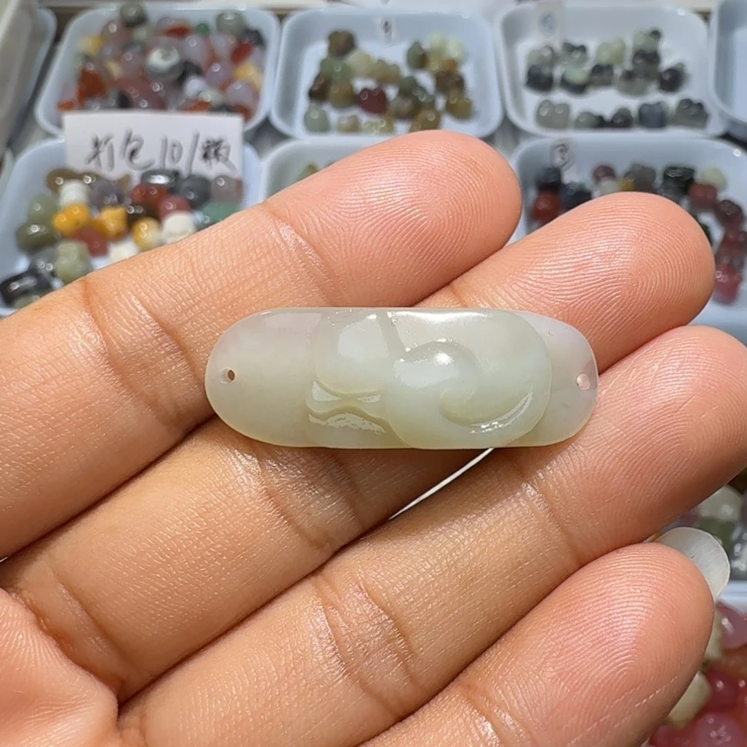 和田玉未镶嵌珠宝奇石