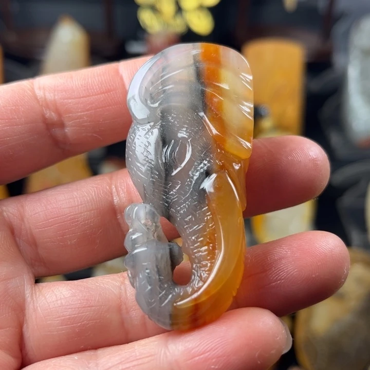 石英质玉（黄龙玉）未镶嵌手链