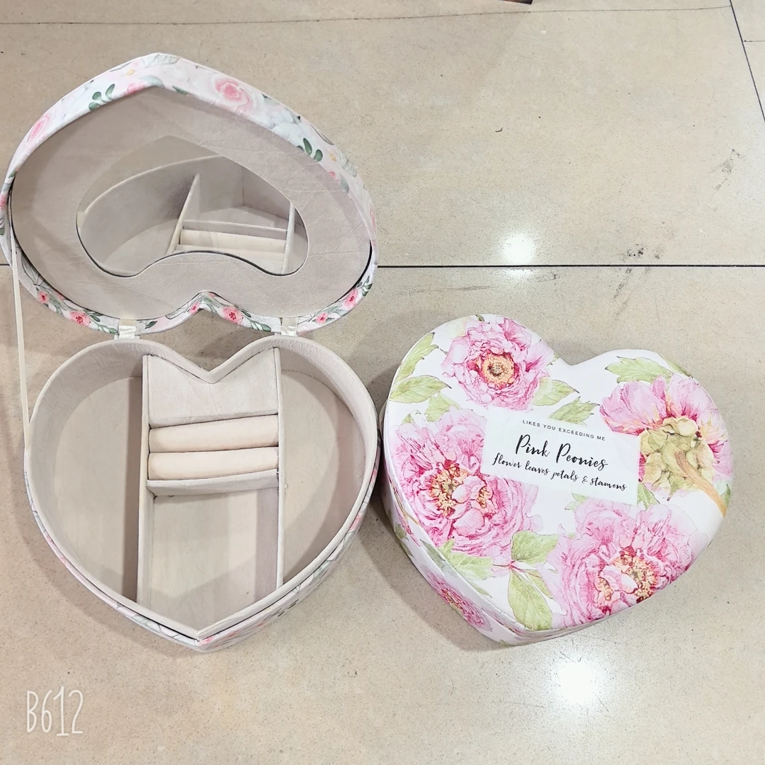 创意礼品居家日用生日礼品家居摆件桃心盒