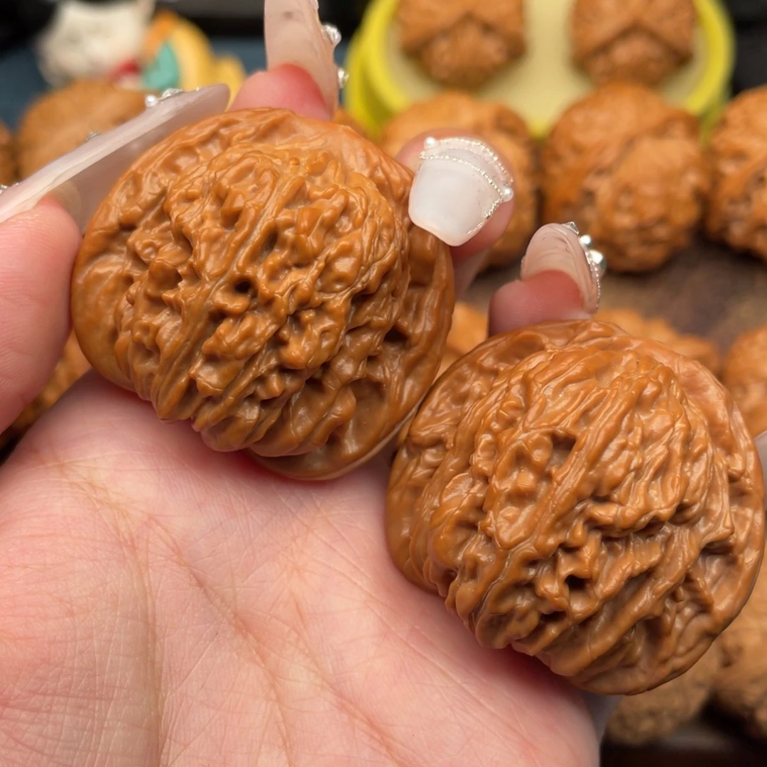 把件文玩核桃全品，红皮山地楼41 精配