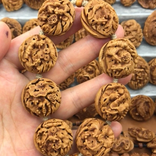 桃核吊坠桃核雕刻材质