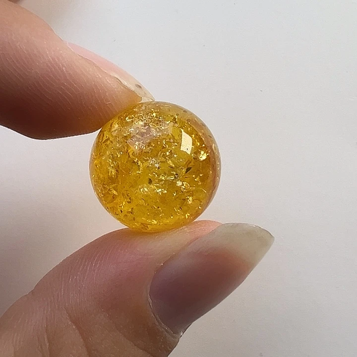 未镶嵌颈饰琥珀（花珀）