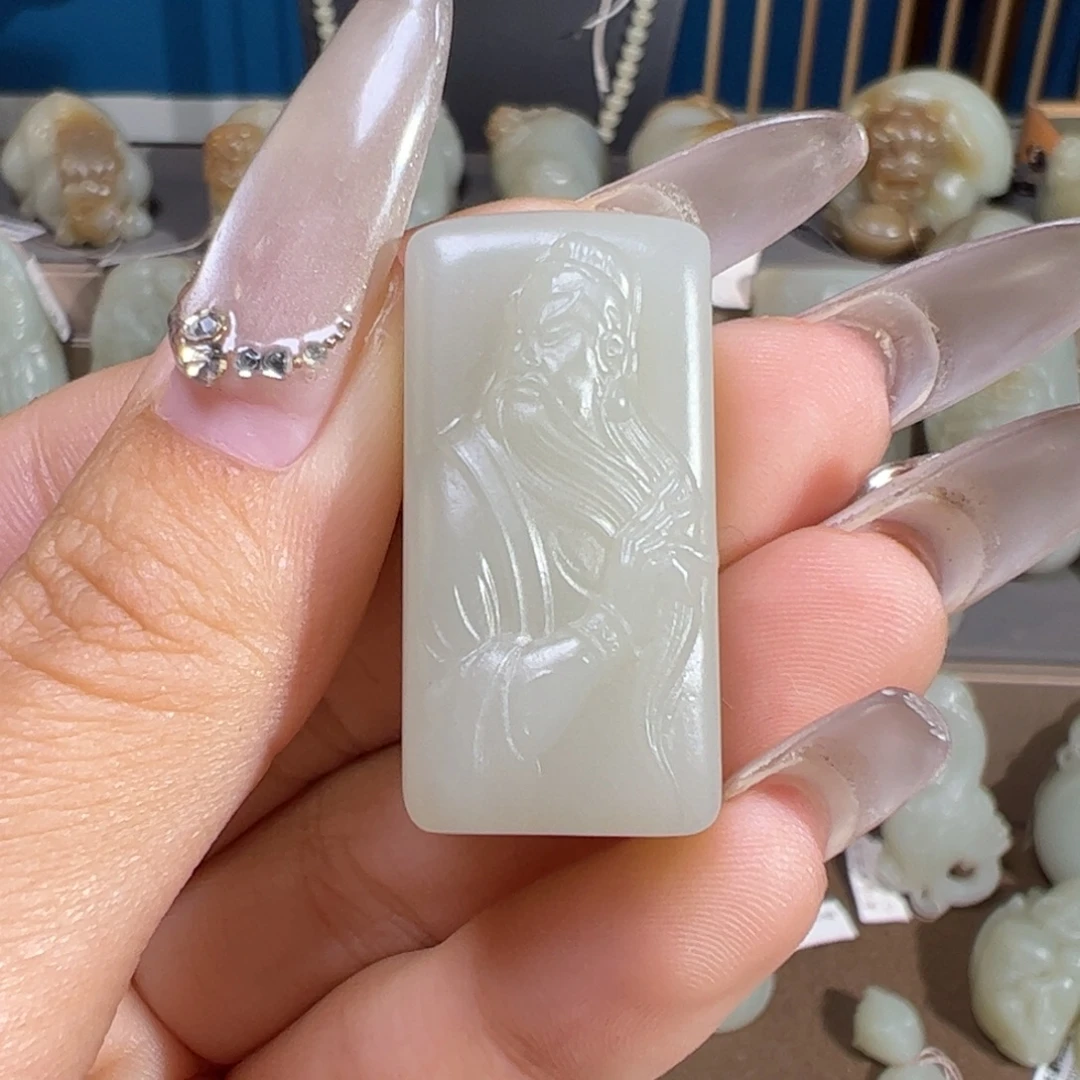 和田玉（糖玉）未镶嵌颈饰