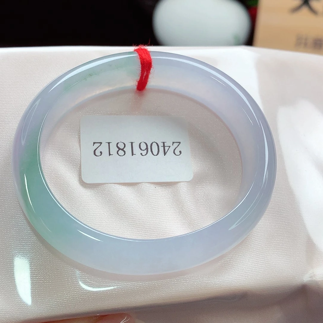 未镶嵌手镯（贵妃镯）翡翠天然a货翡翠