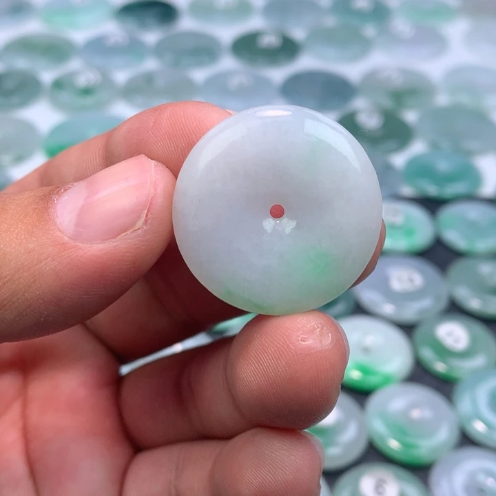 翡翠未镶嵌颈饰缅甸天然A货翡翠29-5.5