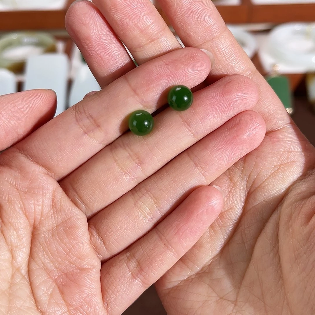 和田玉18K金镶嵌耳饰