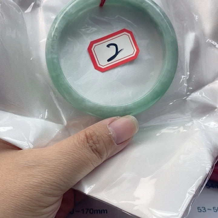扬***！未镶嵌手镯翡翠翡翠